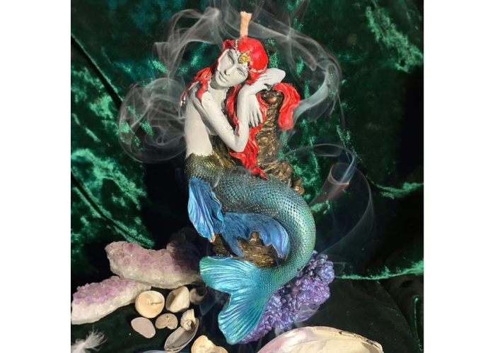 The candle “Sea Muse” for self-confidence