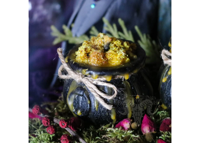 Witch's Cauldron Candle for protection