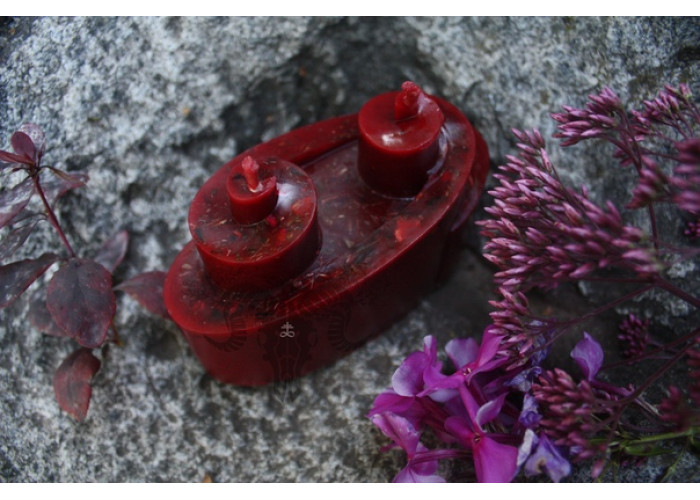 "Husband and Wife". The candle to empower and protect the bond of family  