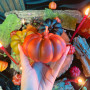 Giant pumpkin curly wax candle