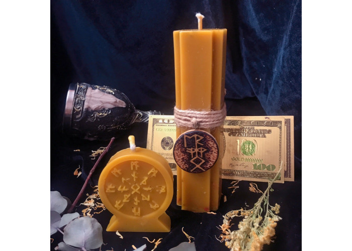 Candle «Wheel of recognition» that attracts customers 
