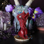 The candle Feminine Power reveals femininity