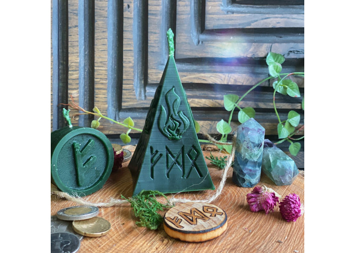 Candle with an amulet «Financial flow» 