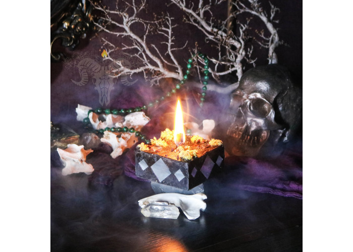 The candle Reflection grants protection and sends back all negativity