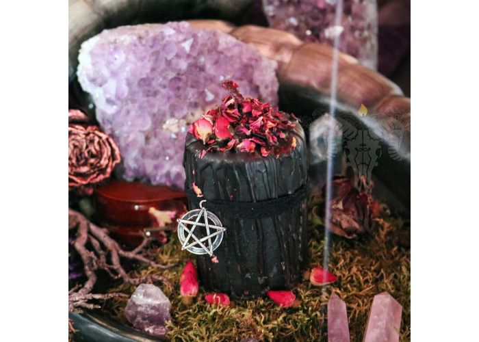 Pentagram - Altar candle with rose, lemon balm and essential oils